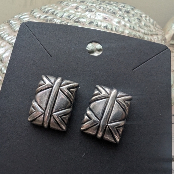 Jewelry - Silver Geometric Stud Earrings